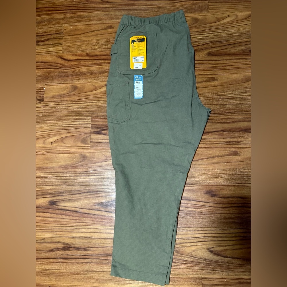 Green Carhart plus size work pants/joggers